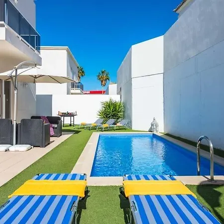 Fanabe Sleeps 8 With Pool Air Con And Wifi Villa Costa Adeje (Tenerife)