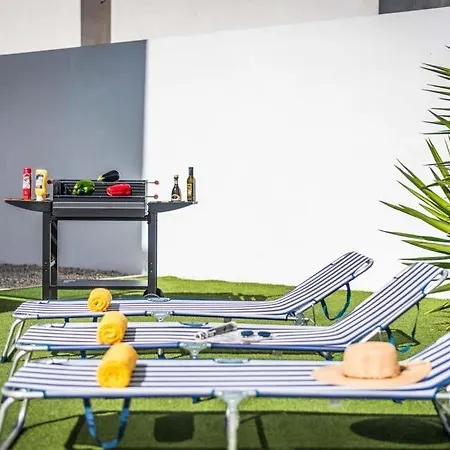 Villa Fanabe Sleeps 8 With Pool Air Con And Wifi