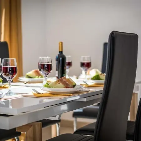 Fanabe Sleeps 8 With Pool Air Con And Wifi Villa Costa Adeje (Tenerife)