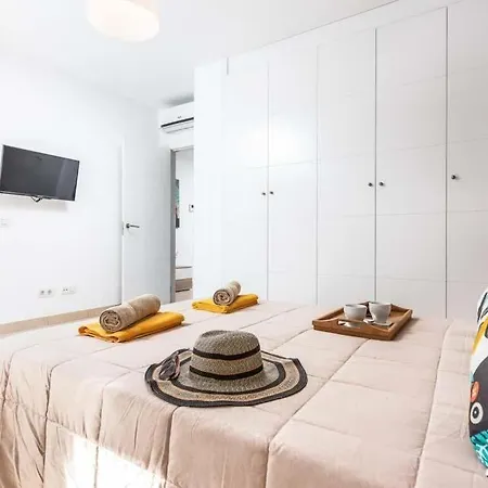 Fanabe Sleeps 8 With Pool Air Con And Wifi *