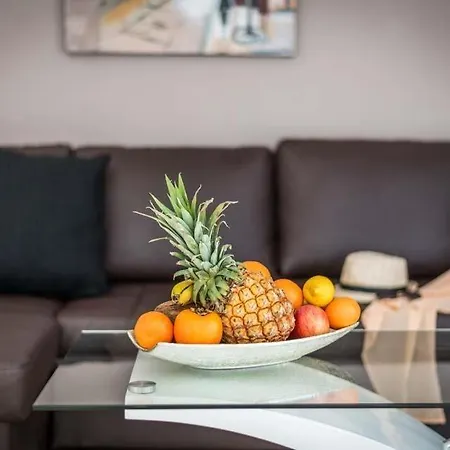 Villa Fanabe Sleeps 8 With Pool Air Con And Wifi *